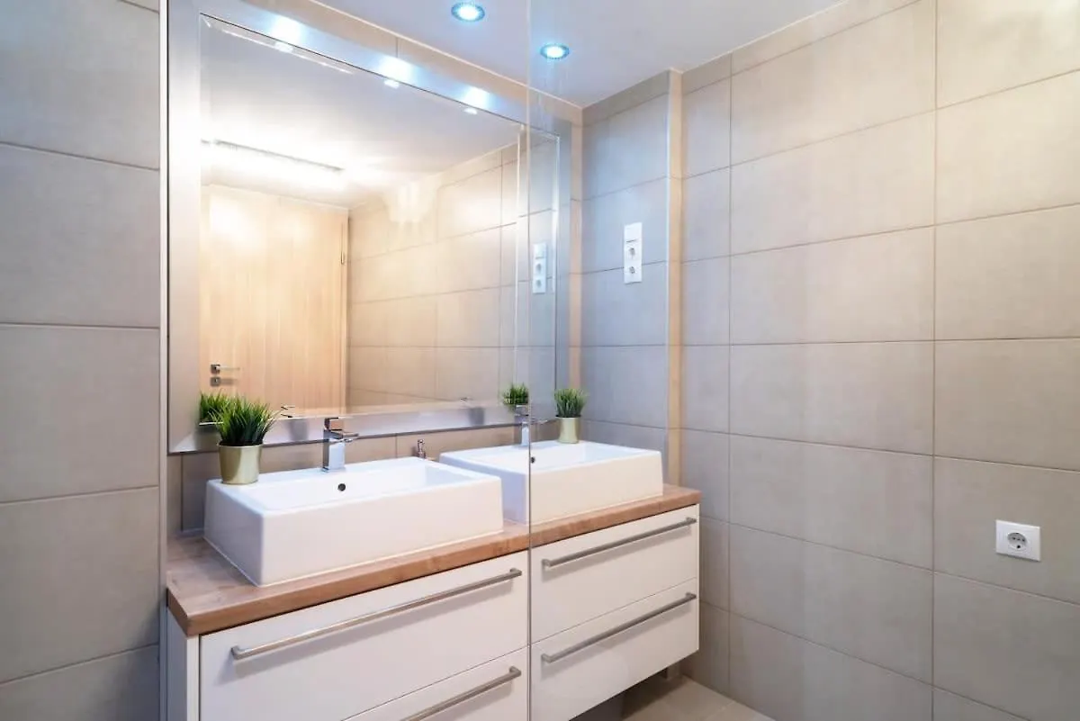 Super Central Apartment With A/C Boedapest