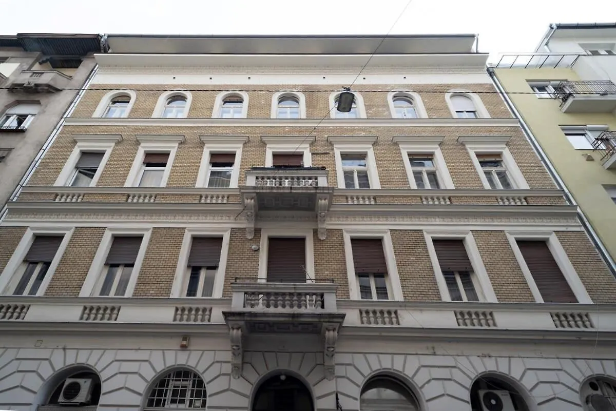 Super Central Apartment With A/C Boedapest Hongarije