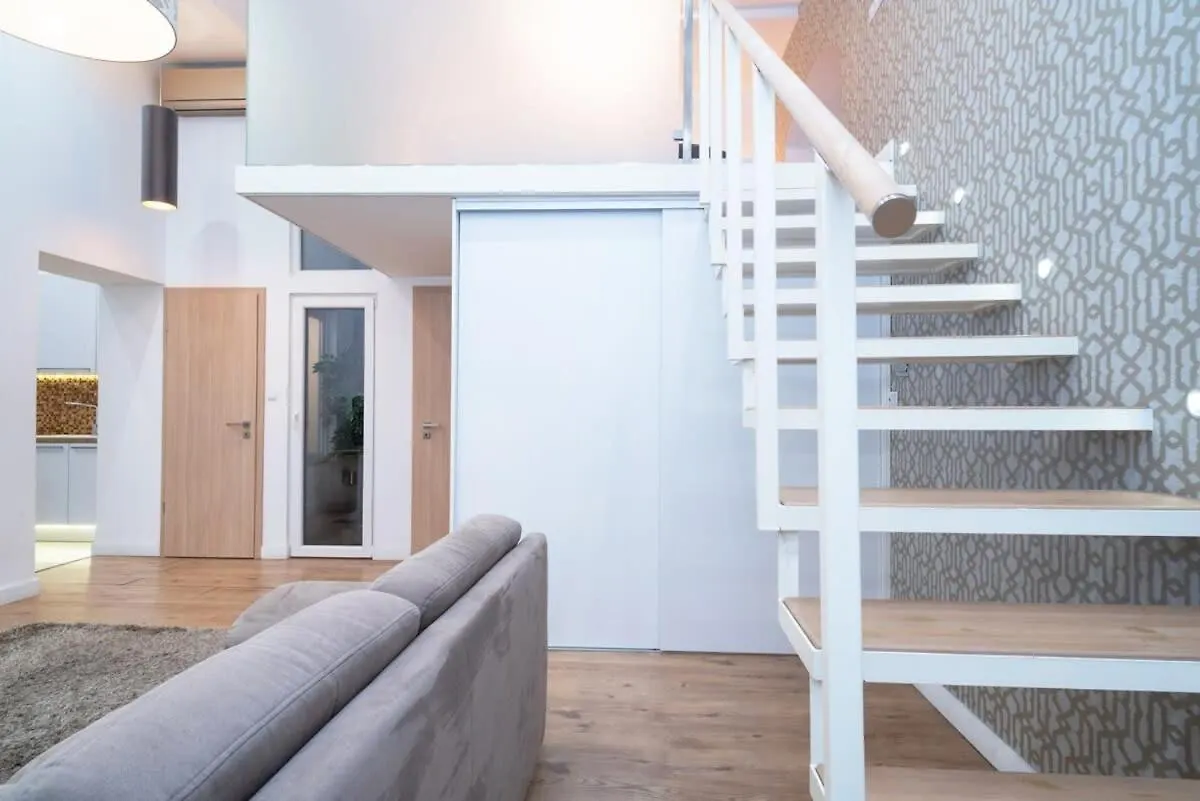 Super Central Apartment With A/C Boedapest