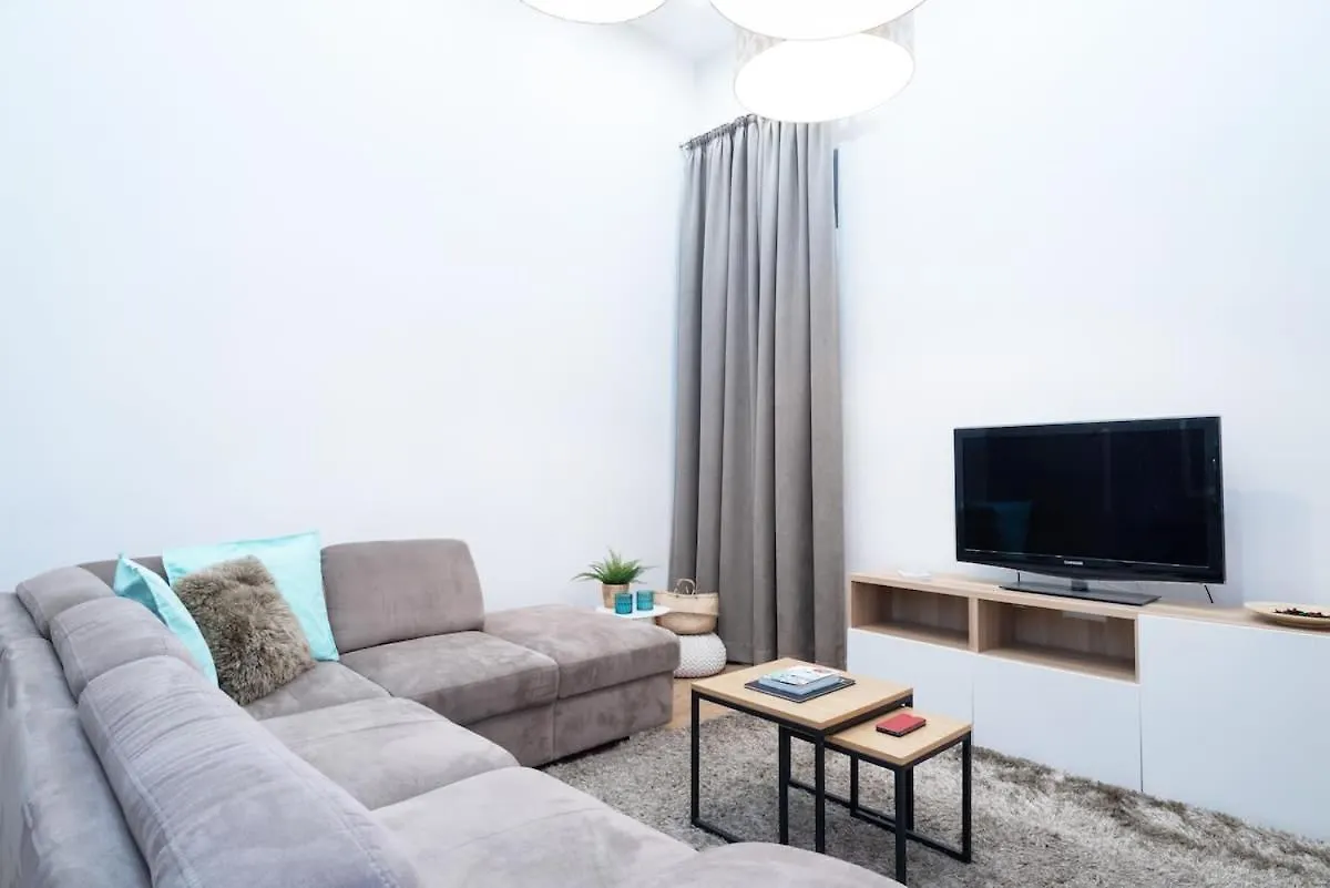 Super Central Apartment With A/C Boedapest